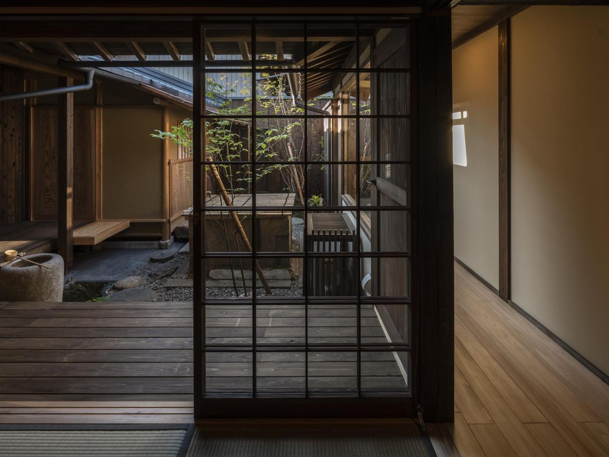 Nipponia Hotel Ozu Castle Town Extérieur photo